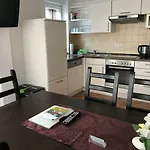 Gaestehaus Am Bach דירה רוסט